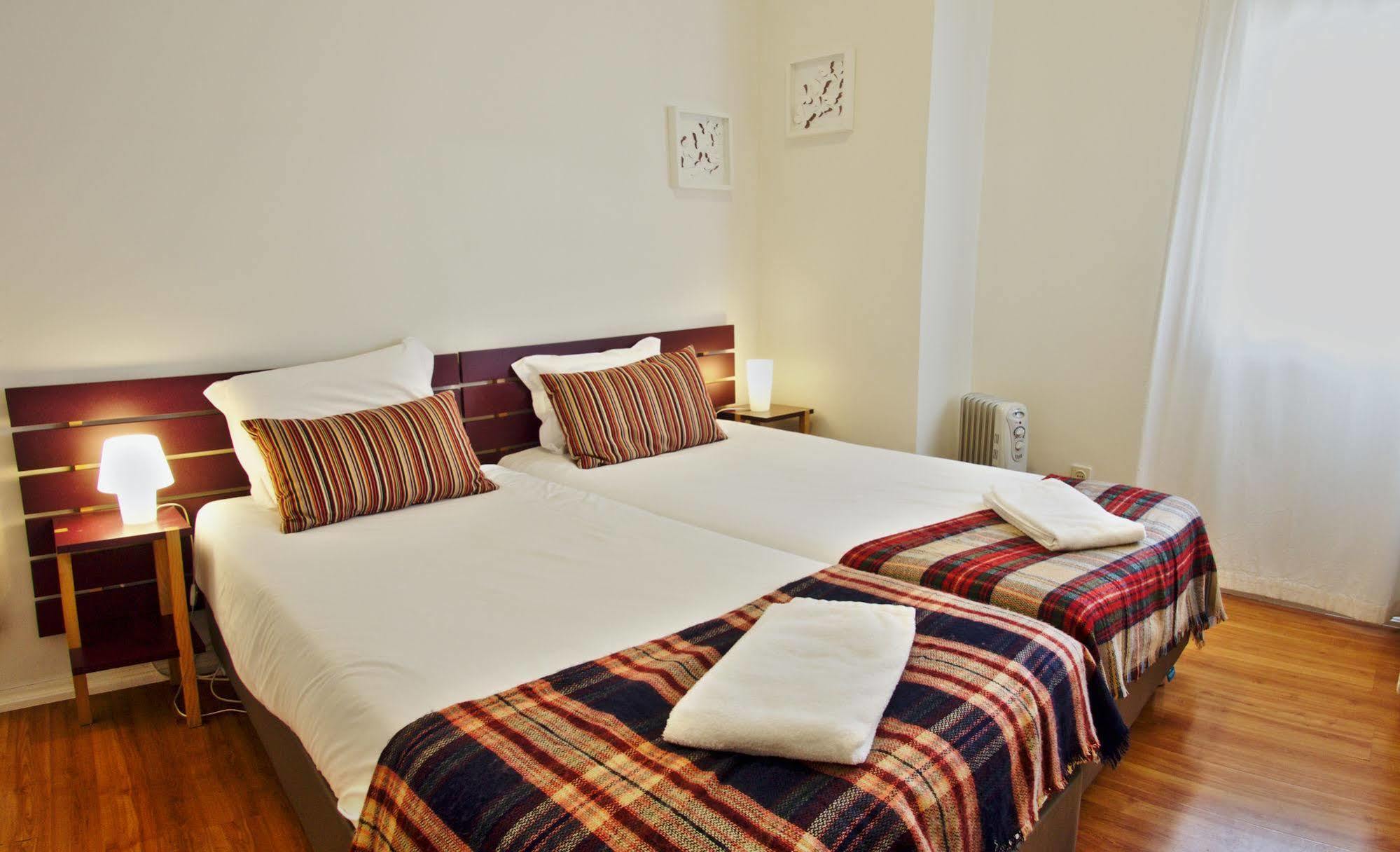 Spot Apartments Porto Luaran gambar